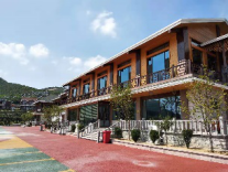 烟台双百山度假区(凤凰山庄) 烟台双百山度假区(凤凰山庄)
