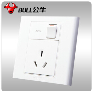 单相三极插座<em style='color:red'>一位</em><em style='color:red'>双控开关</em>图片