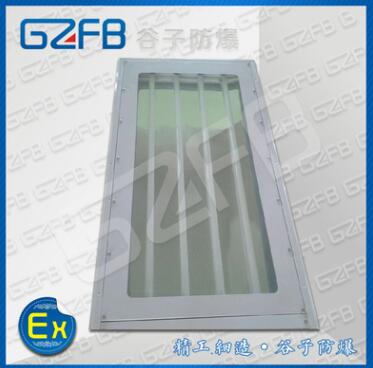 <em style='color:red'>嵌入式</em><em style='color:red'>四管</em><em style='color:red'>荧光灯</em>图片