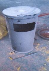 垃圾<em style='color:red'>桶</em>抽<em style='color:red'>干</em>图片