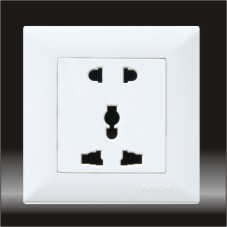 <em style='color:red'>二</em>、<em style='color:red'>三极多功能插座</em>图片