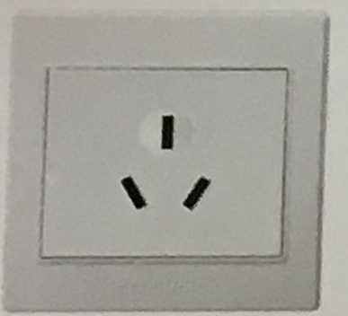 <em style='color:red'>16A250V</em><em style='color:red'>三极插座</em>图片