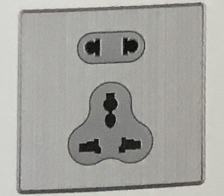 <em style='color:red'>10A250V</em>二、三极<em style='color:red'>多功能插座</em>图片