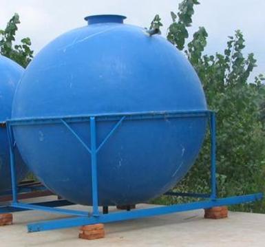<em style='color:red'>球形</em><em style='color:red'>冷水箱</em>图片