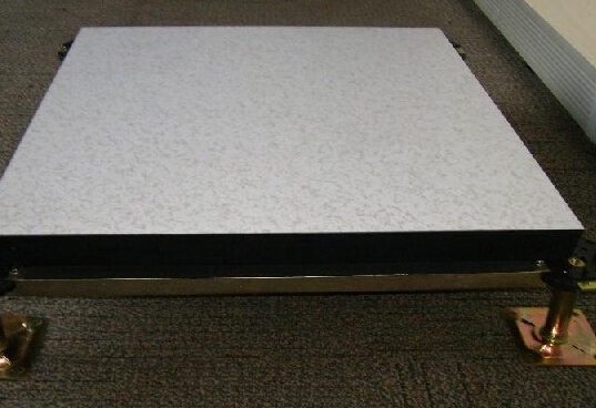三聚氰胺贴面防静电地板（含安装、支架）图片