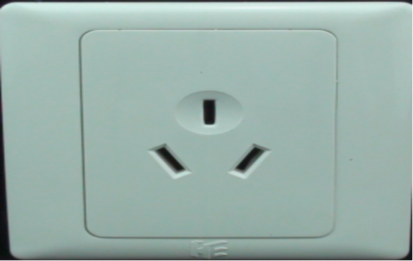 16A<em style='color:red'>三孔</em><em style='color:red'>开关</em>图片