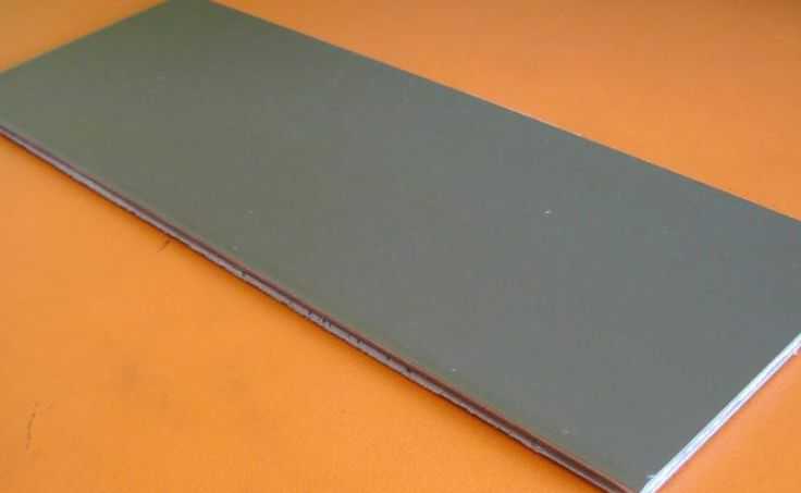 品种 : 钛锌复合板   厚度(mm) :     颜色 : 蓝灰,石墨灰   规格