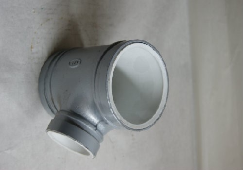 <em style='color:red'>钢塑复合</em><em style='color:red'>三通</em>图片