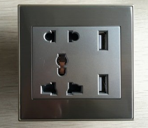 二位<em style='color:red'>USB</em><em style='color:red'>带二三极插座</em>图片