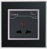 <em style='color:red'>USB</em><em style='color:red'>带</em><em style='color:red'>多功能</em>插座图片