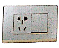 一位<em style='color:red'>单控</em>跷板开关<em style='color:red'>带二三级插座</em>图片