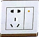 <em style='color:red'>大功率</em><em style='color:red'>一位</em>双控荧光开关带二三极插座图片
