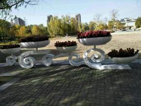 <em style='color:red'>立体</em><em style='color:red'>花架</em>图片