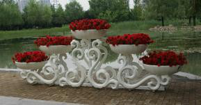 <em style='color:red'>立体</em><em style='color:red'>花架</em>图片