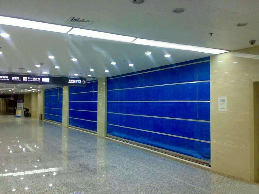 折叠提升式防火卷帘门图片