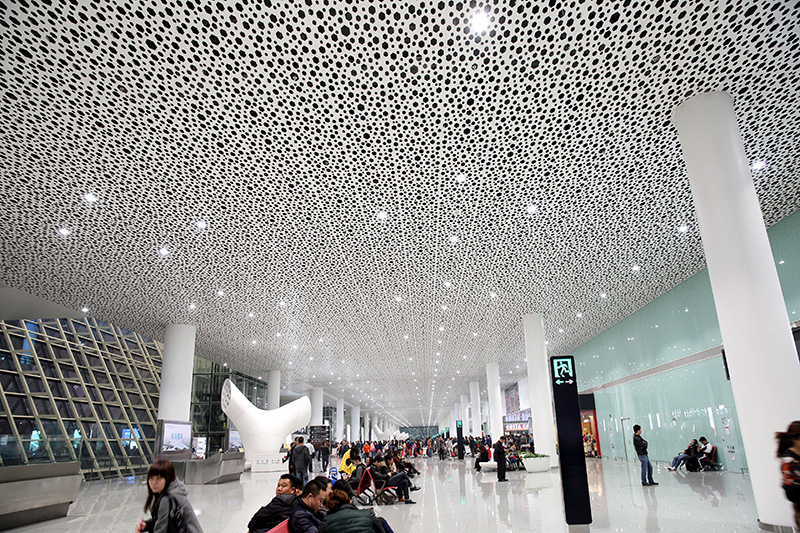 深圳宝安机场天花板图片