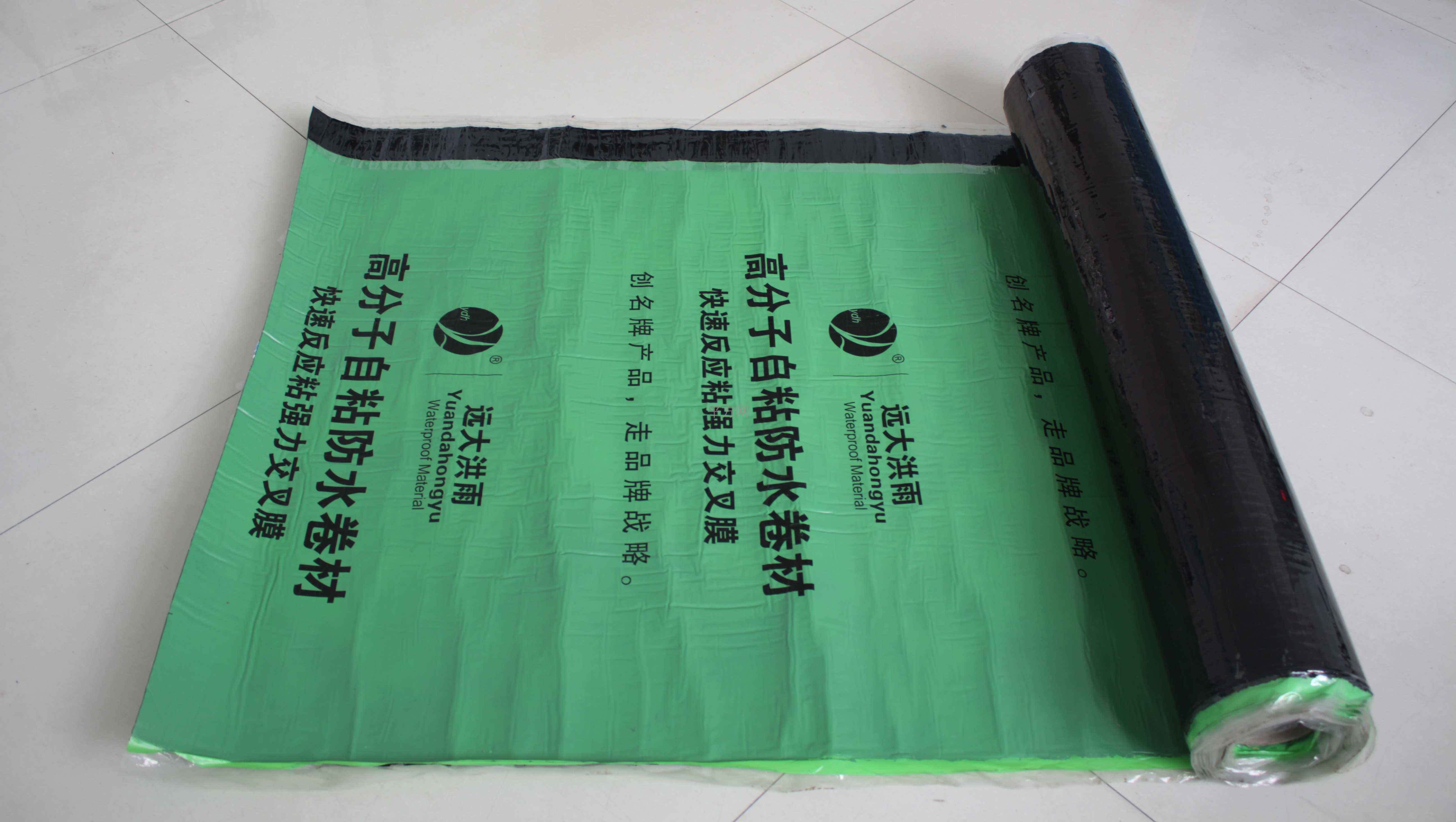    快速反应粘强力交叉膜自粘防水